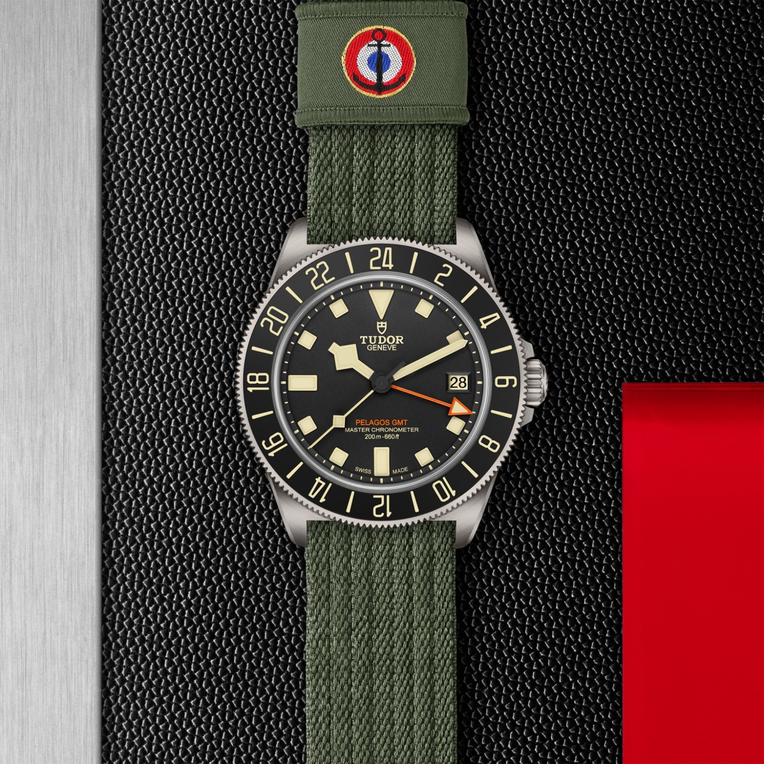 tudor-m2542gxx7nu-0002.jpg