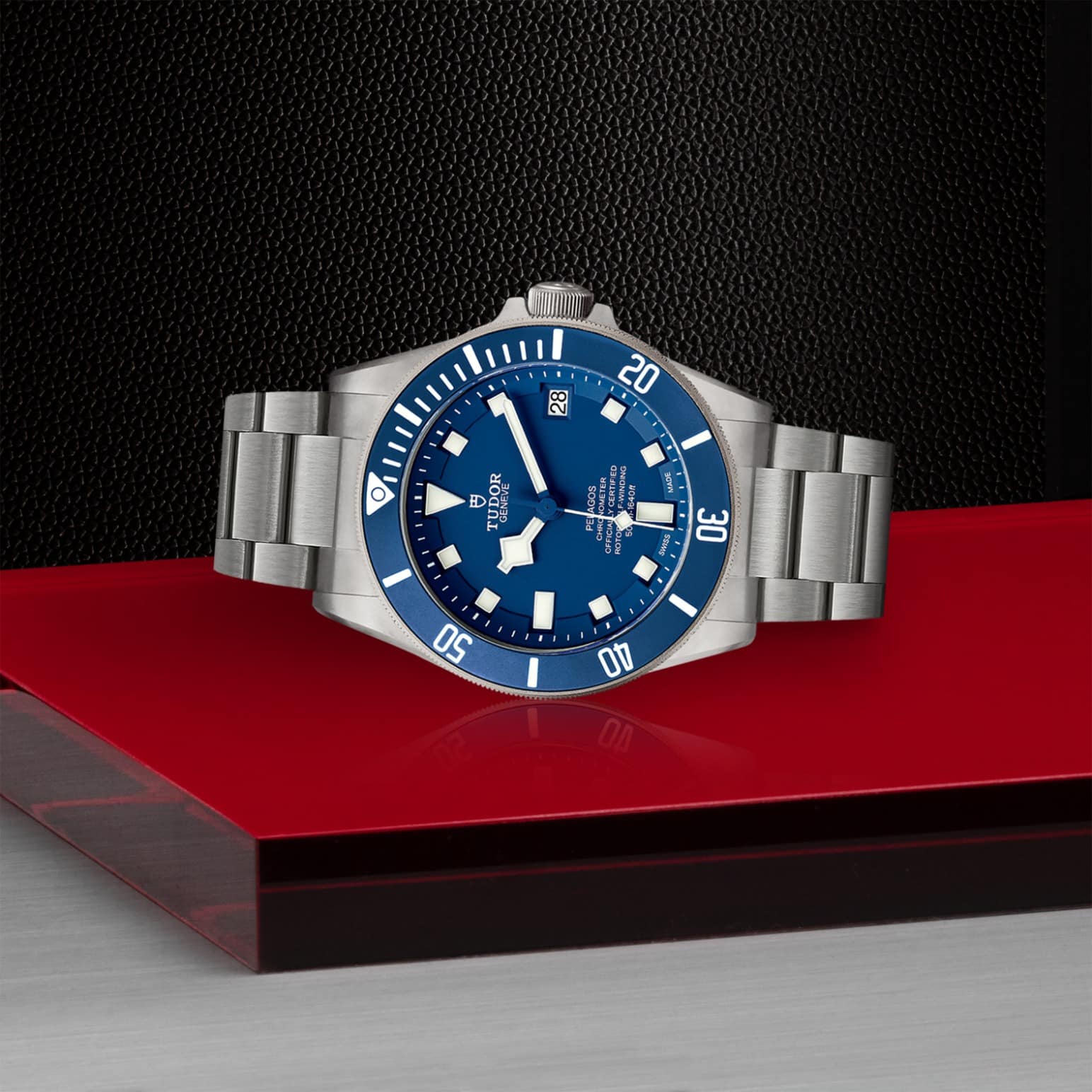 tudor-m25600tb-0001-1.jpg