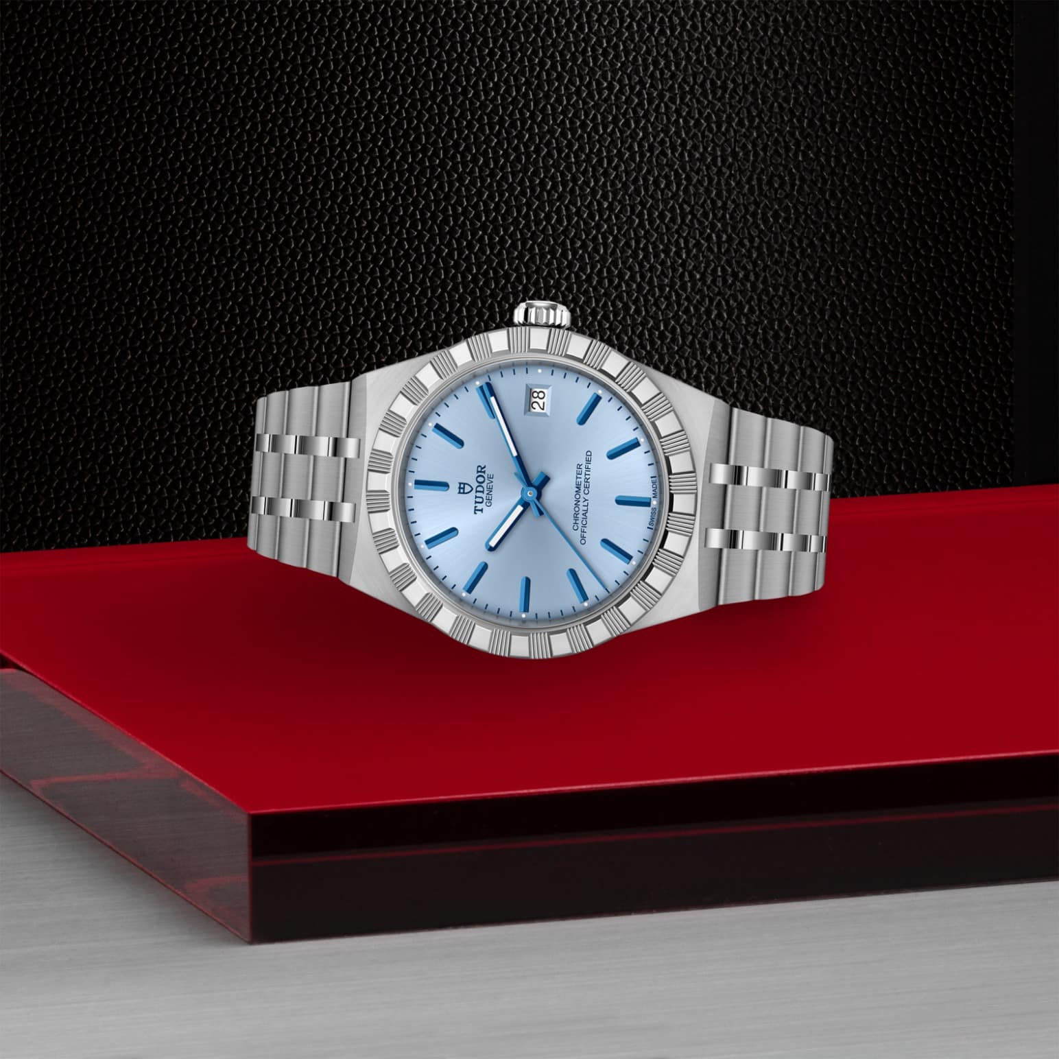 tudor-m2836c1a0-0106-1.jpg