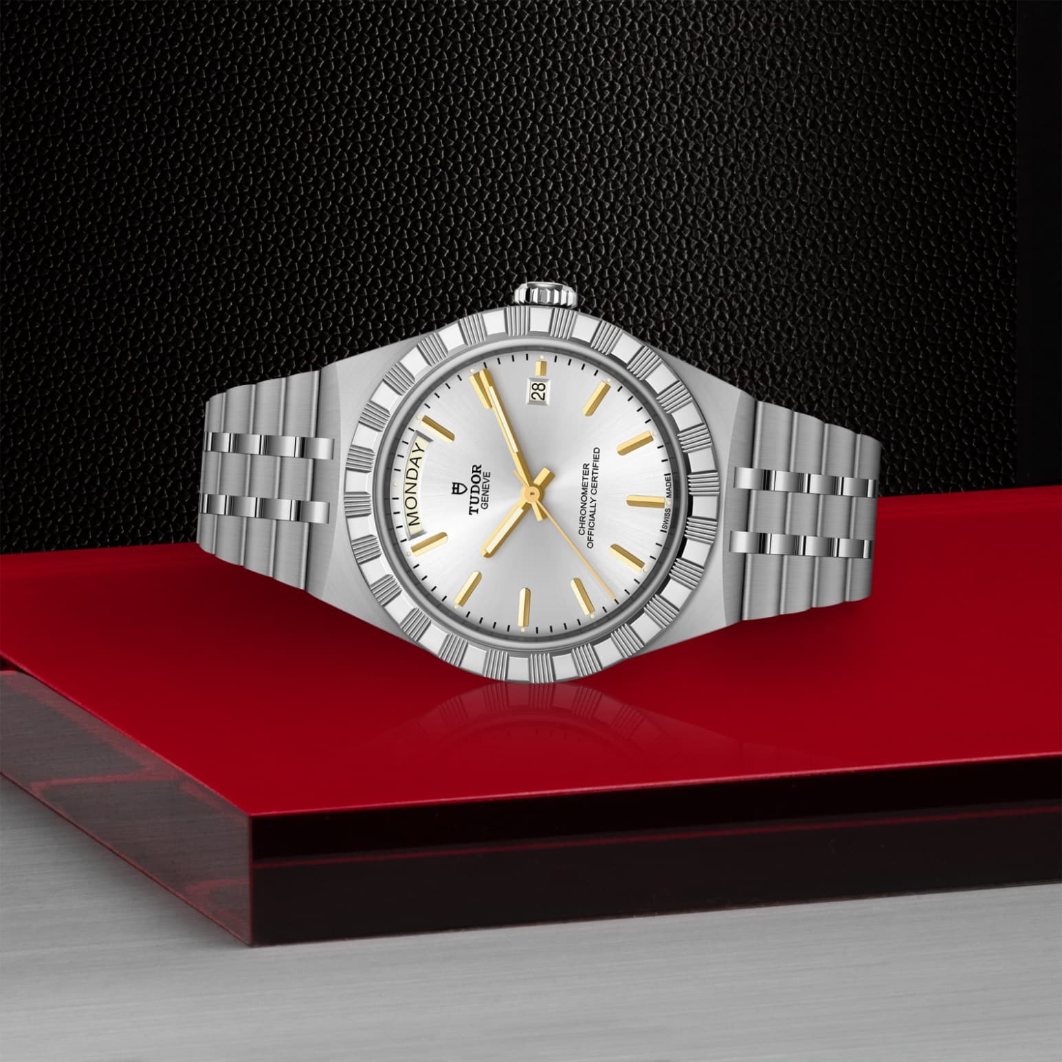 tudor-m2840d1a0-0004-1.jpg