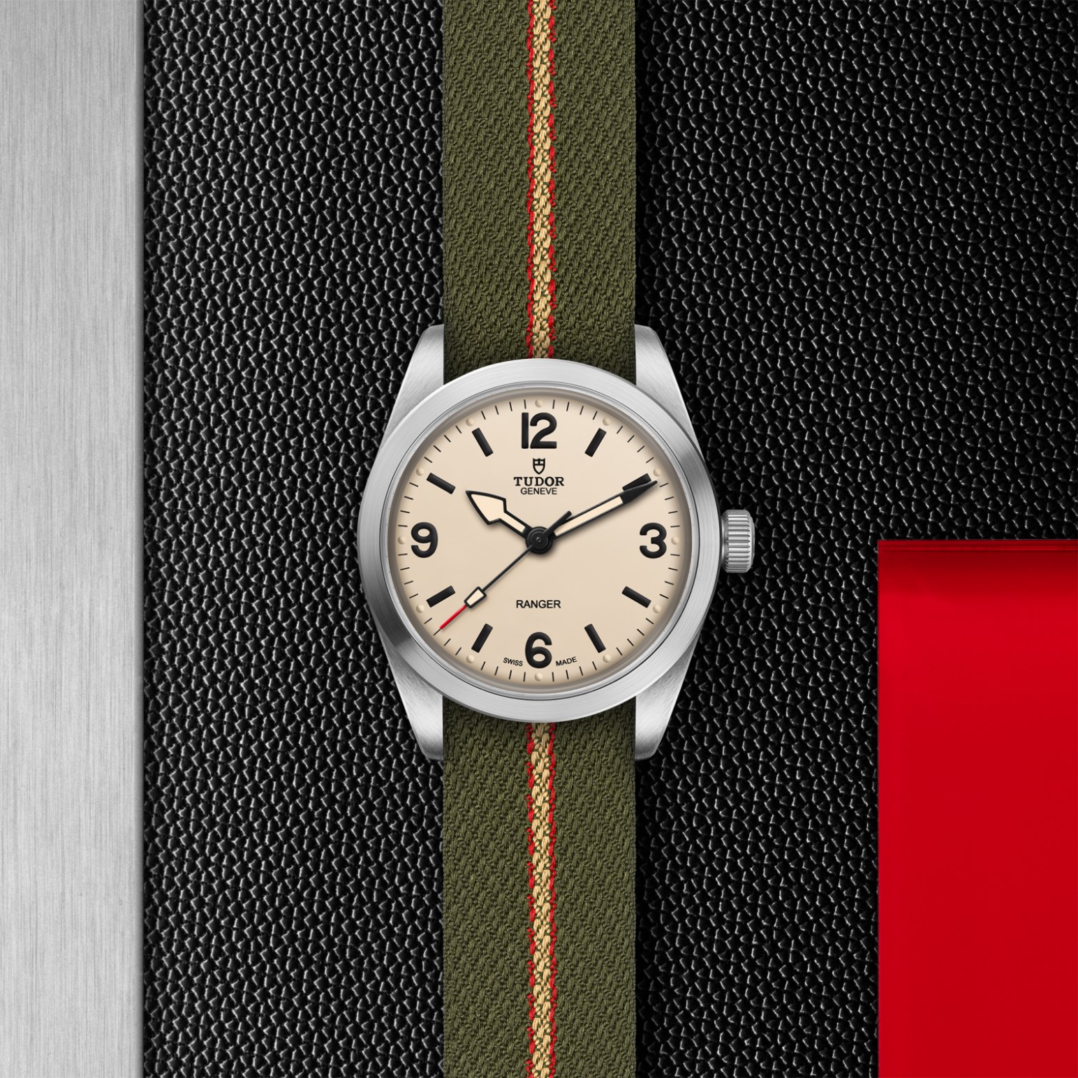 tudor-m79930-0008.jpg