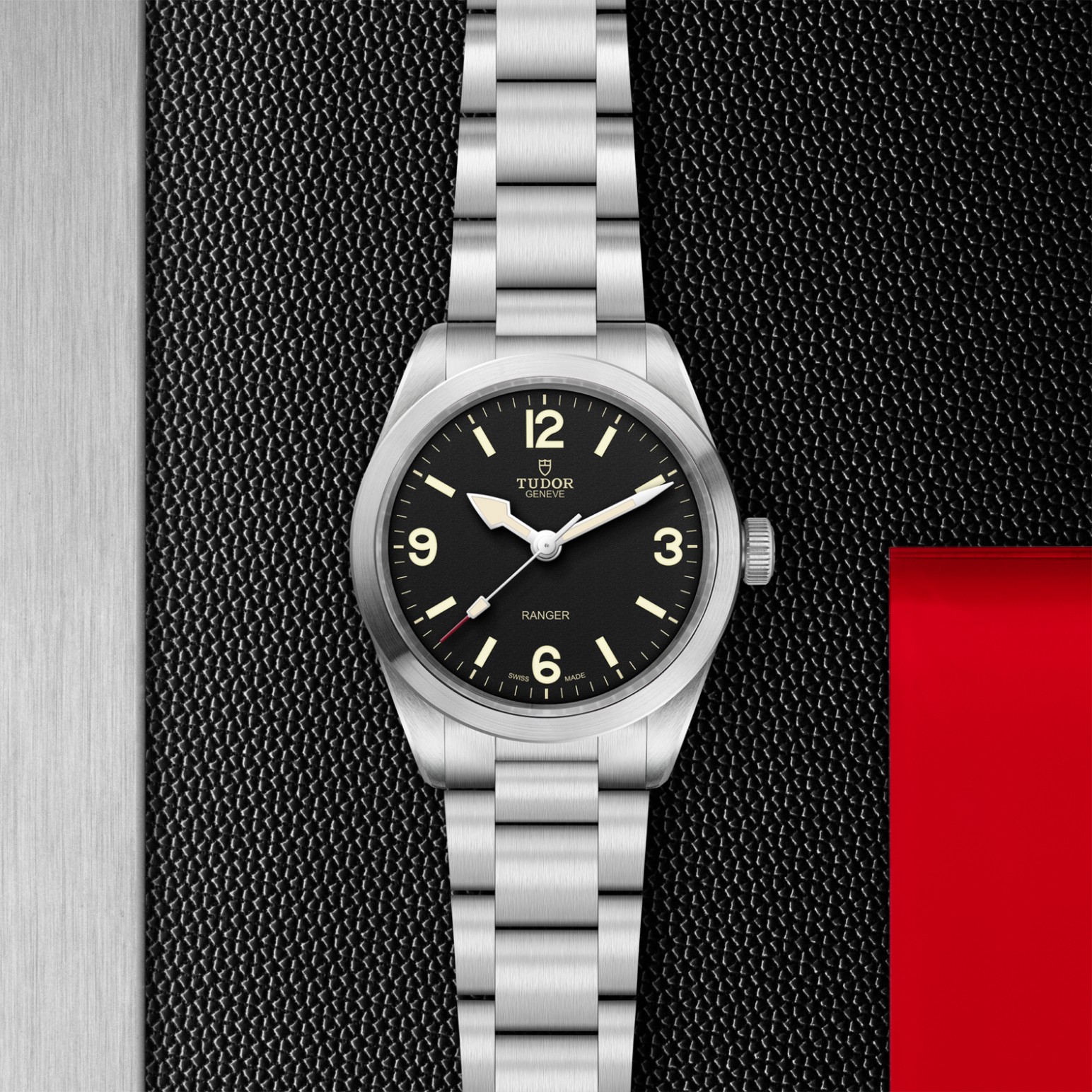 tudor-m79950-0001.jpg