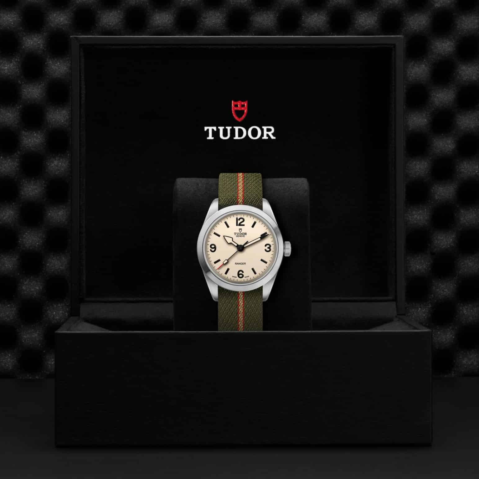 tudor-m79950-0011-2.jpg